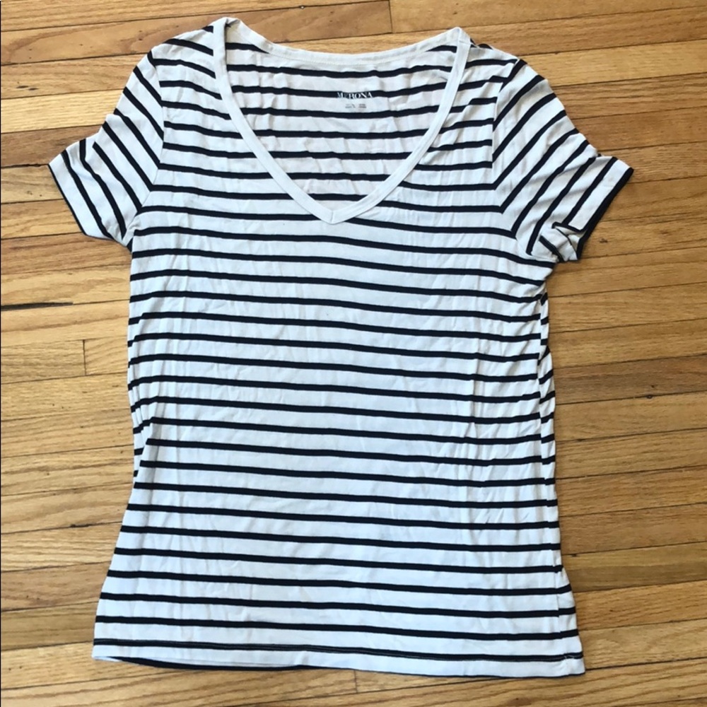 Black and white striped v neck large